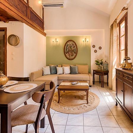 The Old Symi Apartment Bagian luar foto