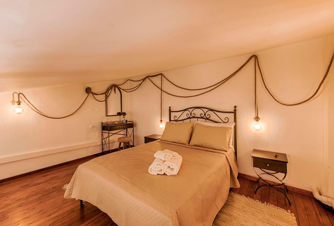 The Old Symi Apartment Bagian luar foto